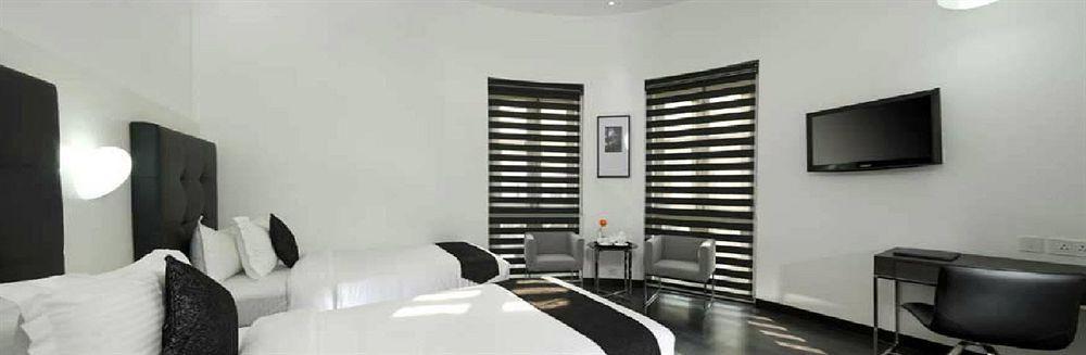 Sapphire Suite Kolkata Ngoại thất bức ảnh