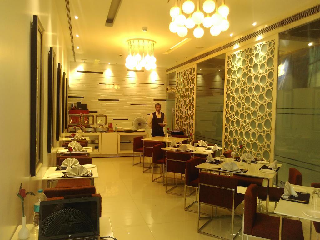Sapphire Suite Kolkata Ngoại thất bức ảnh