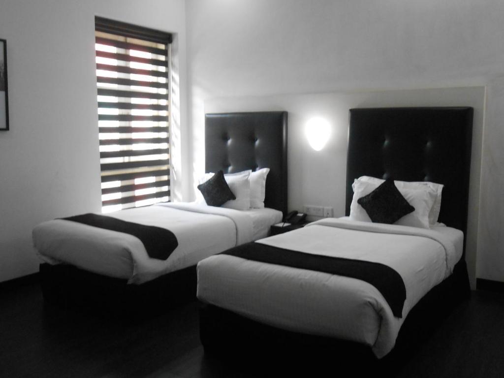 Sapphire Suite Kolkata Phòng bức ảnh