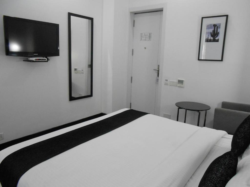 Sapphire Suite Kolkata Phòng bức ảnh